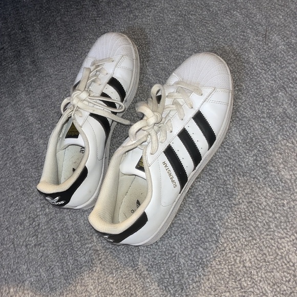 adidas super stars - Picture 2 of 9